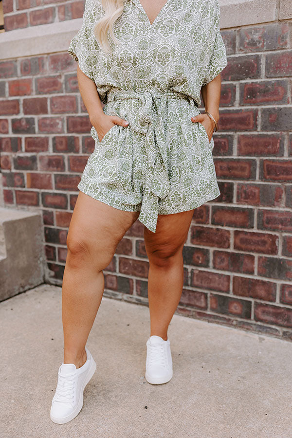 Premium Mykonos Muse High Waist Linen-Blend Floral Shorts - Olive Curves