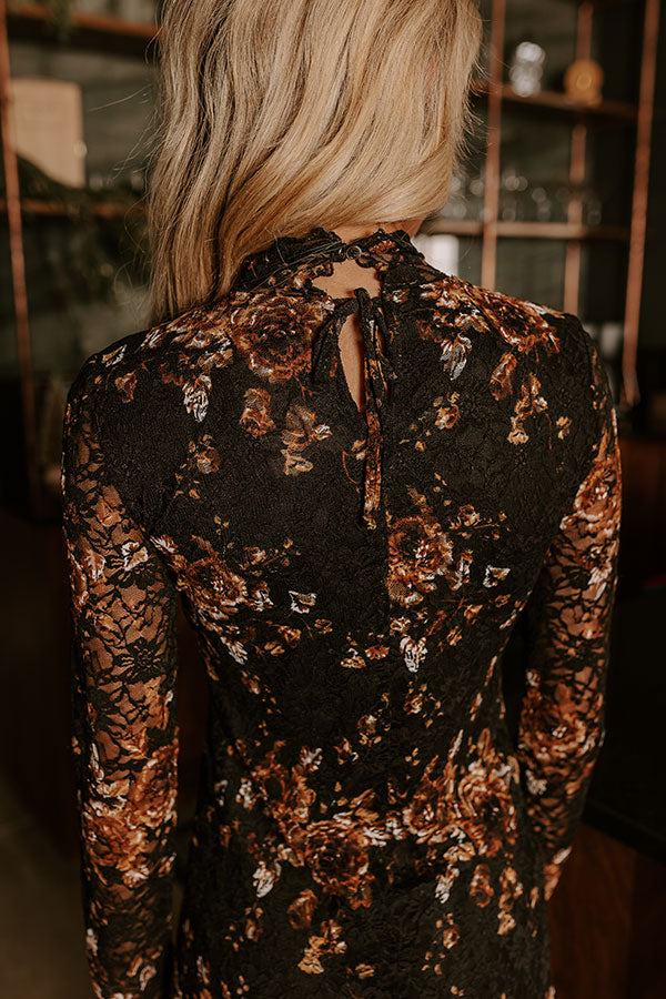 Ultimate Romance Floral Lace Maxi Dress - Perfect for Date Nights