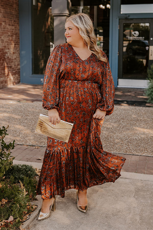 Ultimate Floral Maxi Dress - Curve-Enhancing Elegance