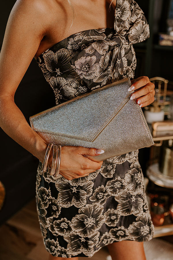 Ultimate Metallic Crossbody Bag - Effortless Elegance