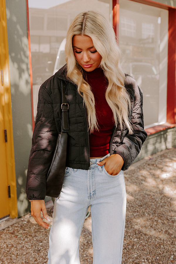 Ultimate Crisp Leaves Puffer Jacket - Black Edition