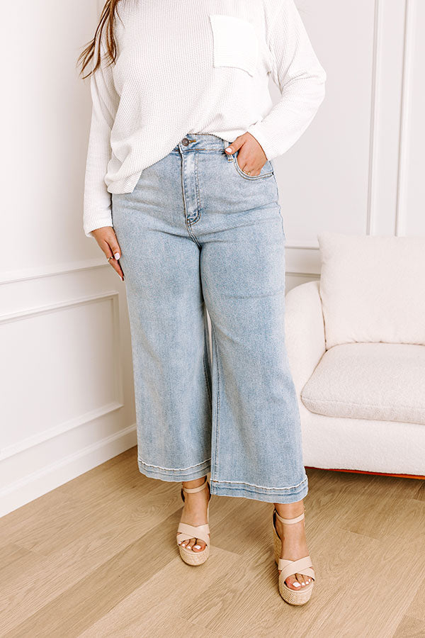 Premium Raelynn High Waist Wide Leg Jeans - Light Wash Curves