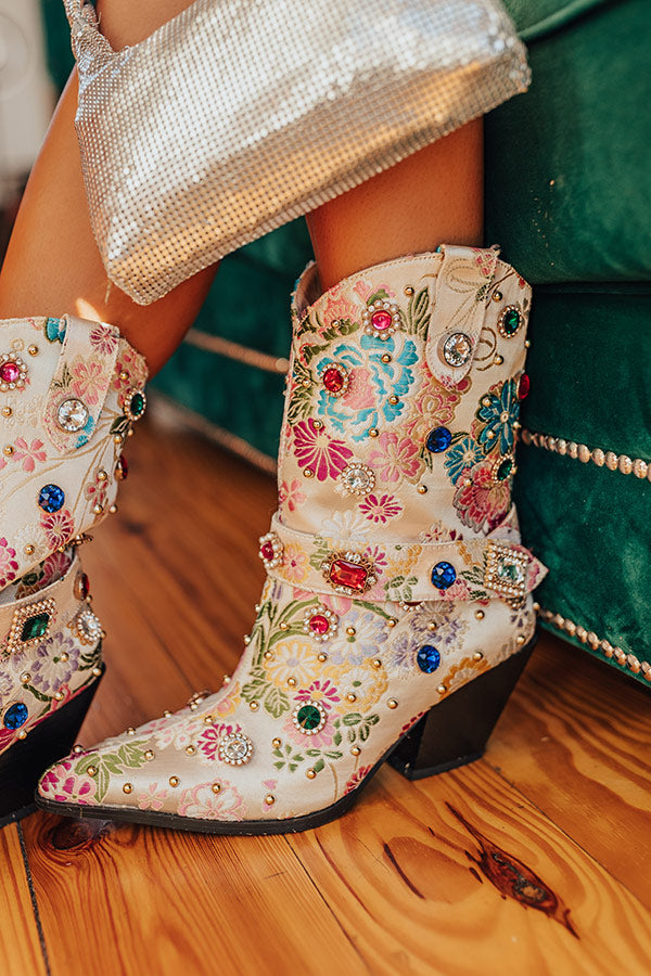 Ultimate Delilah Embellished Cowboy Boot - Premium Ivory Style