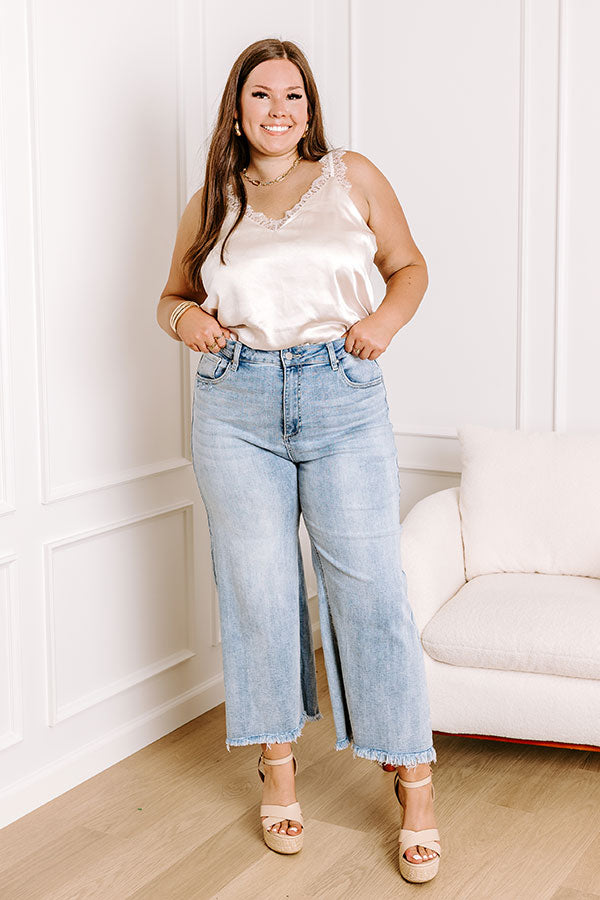 Premium High Waist Wide Leg Jeans - Light Wash Curves | Ultimate Style Upgrade