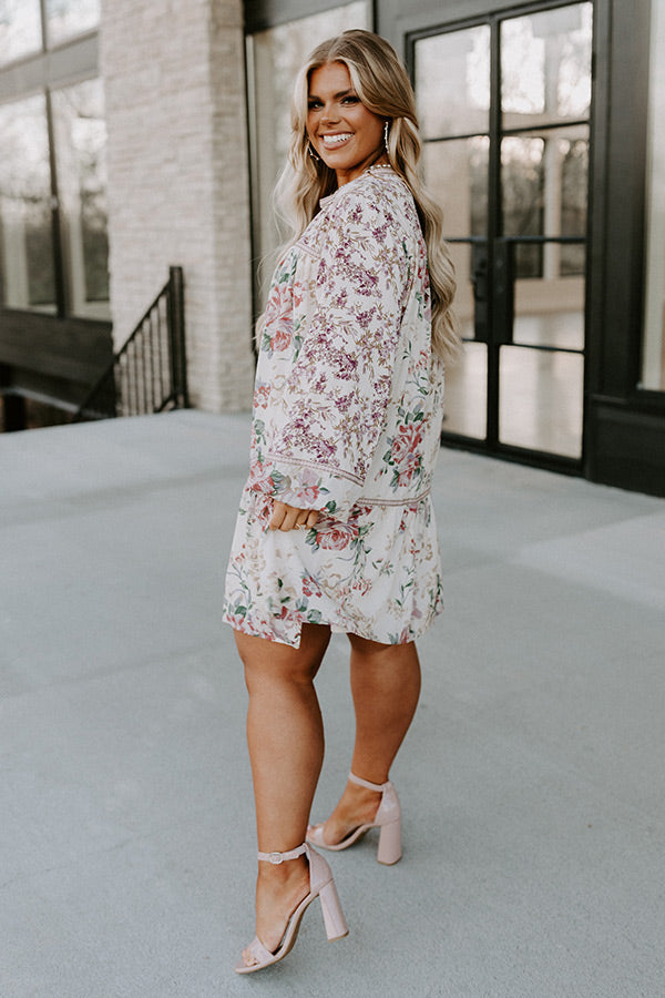 Ultimate Brunch Elegance Shift Dress - Cream Curves & Floral Design