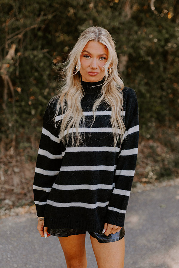 Premium Chic Stripe Sweater - Ultimate Black & White Style