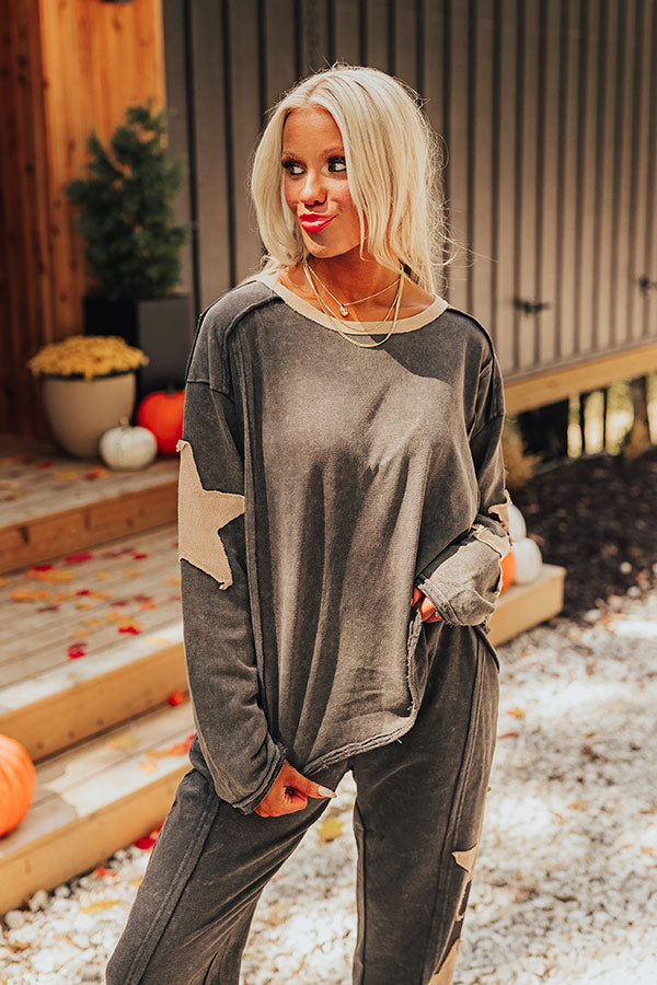 Premium Vintage Star Wash Sweatshirt - Ultimate Cozy Style