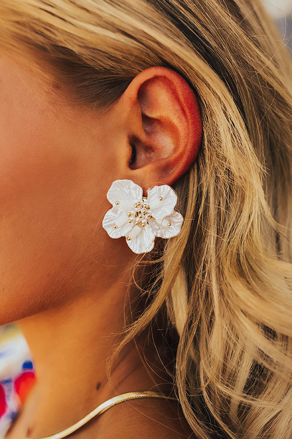 Premium Hibiscus Garden Stud Earrings - Romantic & Elegant