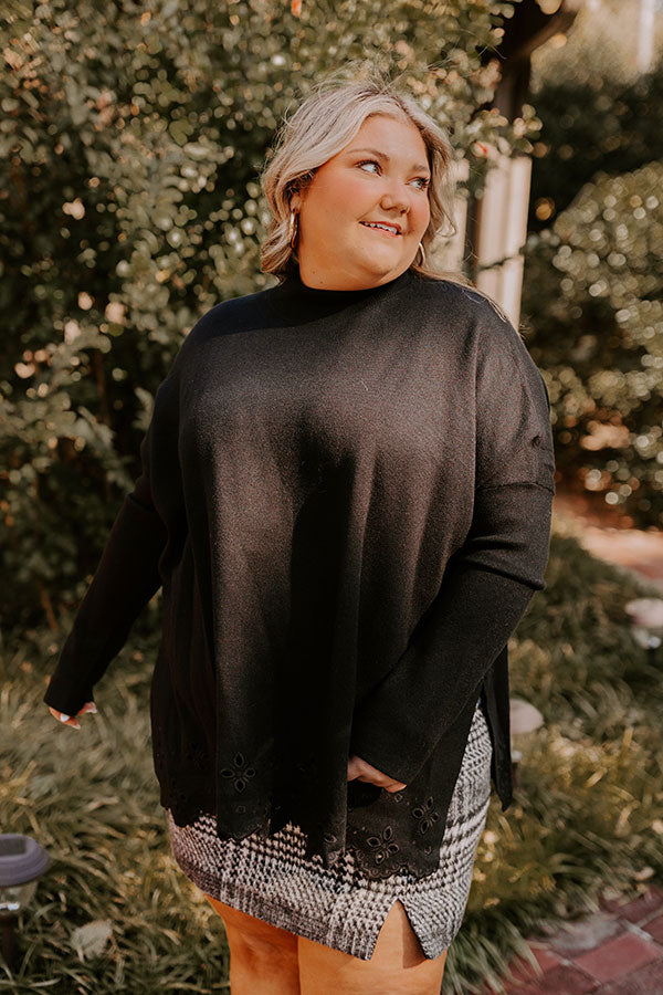 Premium Kind Glance Eyelet Sweater - Black Curves Edition