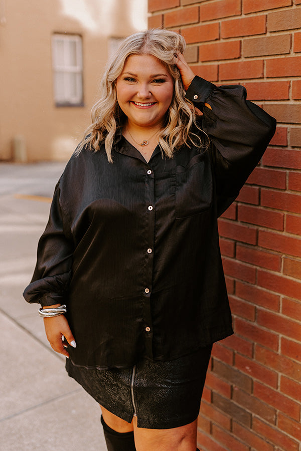 Premium Black Curves Button-Up Shirt: Ultimate Wardrobe Essential