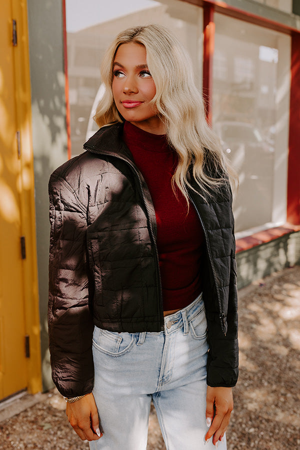 Ultimate Crisp Leaves Puffer Jacket - Black Edition