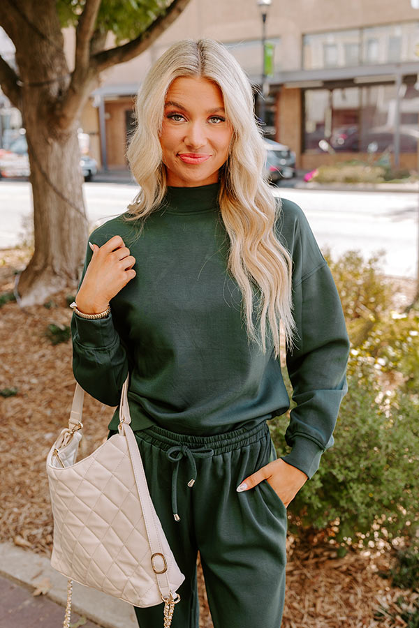 Premium Cozy Casual Sweatshirt - Ultimate Comfort in Hunter Green