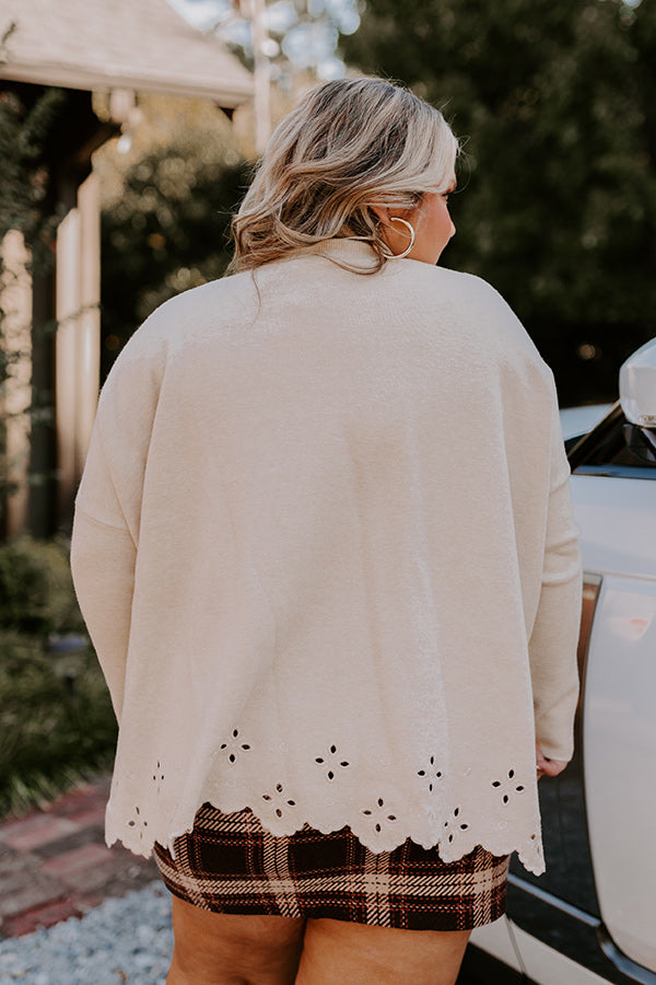 Premium Curved Eyelet Sweater - Ultimate Comfort in Oatmeal