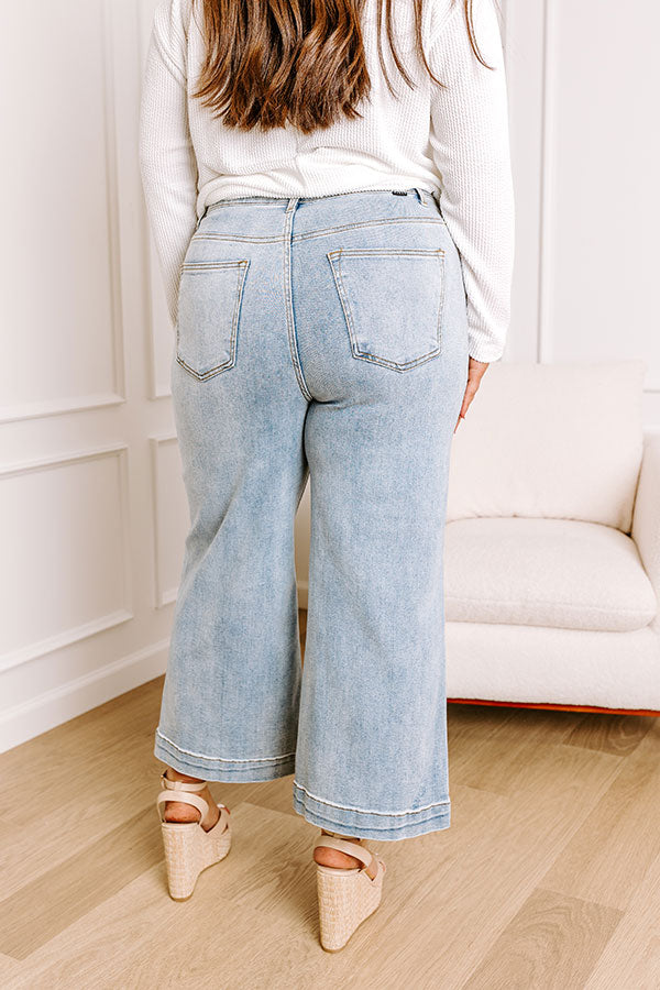 Premium Raelynn High Waist Wide Leg Jeans - Light Wash Curves