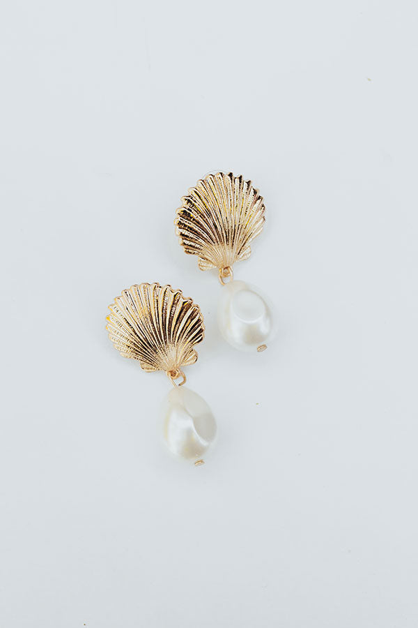 Premium Oceanside Glam Earrings - Elegant Seashell Design